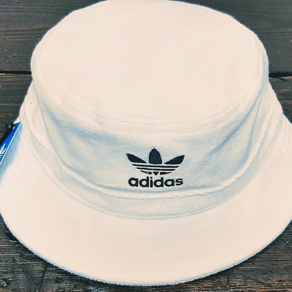 adidas sombrero